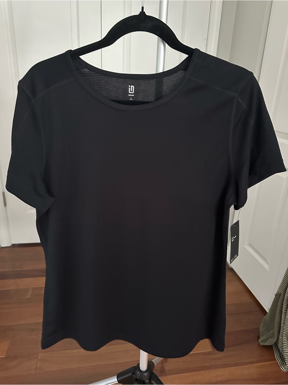 Ideology Black Short Sleeve Crewneck Performance Tee